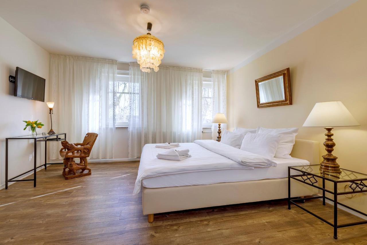 Gaestehaus Drostenhof Рийс Екстериор снимка